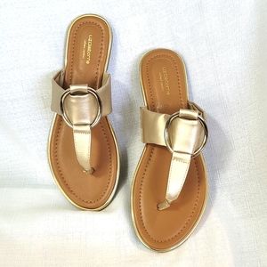 Liz Claiborne Calayan Platinum Sandals SZ 9.5